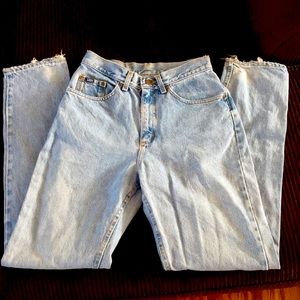 Vintage Lee high waisted “mom jeans”